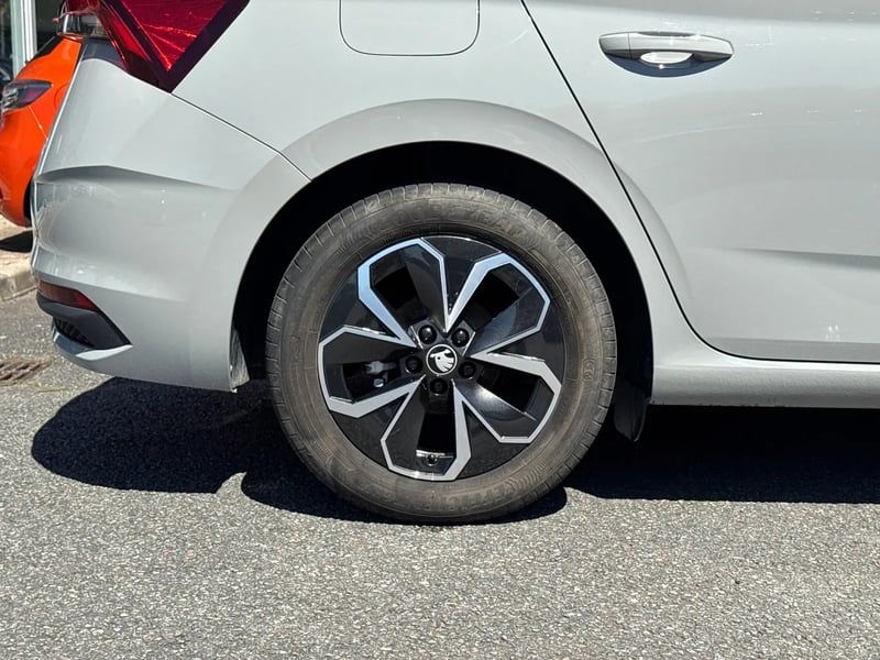 Photo de la voiture SKODA SCALA 1.0 TSI Evo 2 116 ch BVM6 Selection