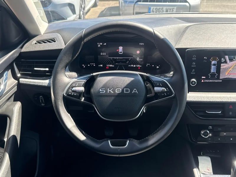 Photo de la voiture SKODA SCALA 1.0 TSI Evo 2 116 ch BVM6 Selection