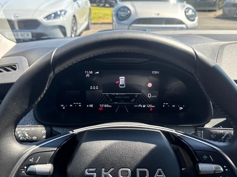 Photo de la voiture SKODA SCALA 1.0 TSI Evo 2 116 ch BVM6 Selection