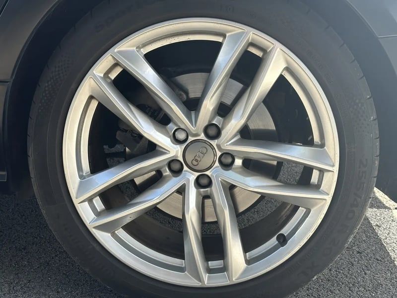 Photo de la voiture AUDI A6 ALLROAD QUATTRO V6 3.0 BiTDI 320 Tiptronic Avus