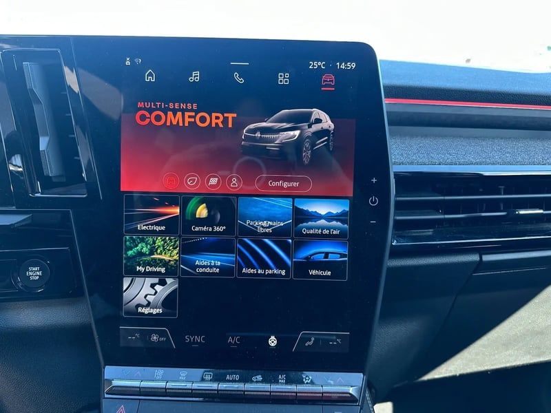 Photo de la voiture RENAULT ESPACE VI E-Tech hybrid 200 Techno