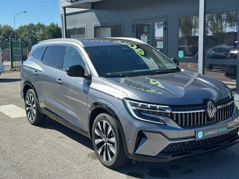 Photo de la voiture RENAULT ESPACE VI E-Tech hybrid 200 Techno
