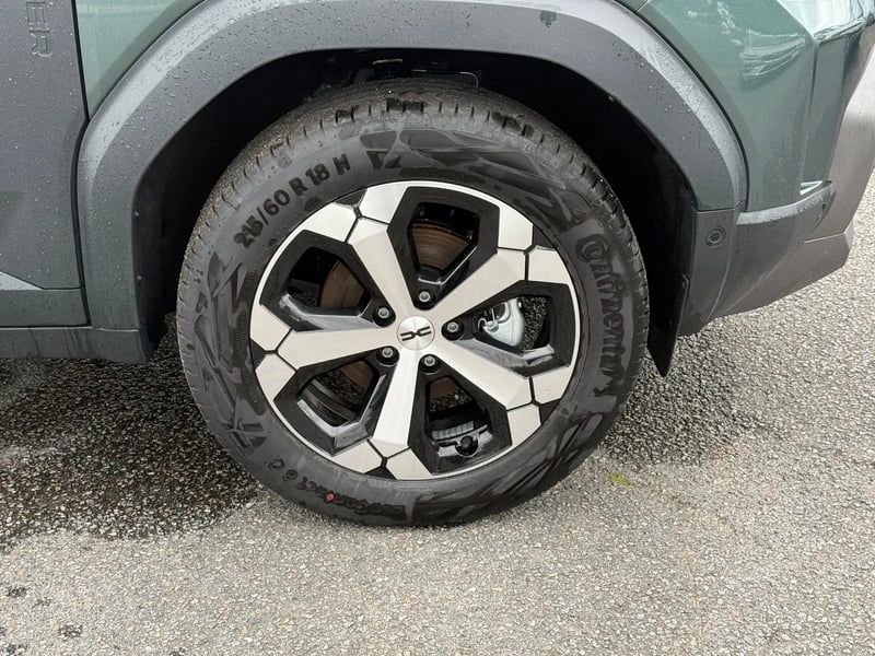 Photo de la voiture DACIA DUSTER Hybrid 155 Journey