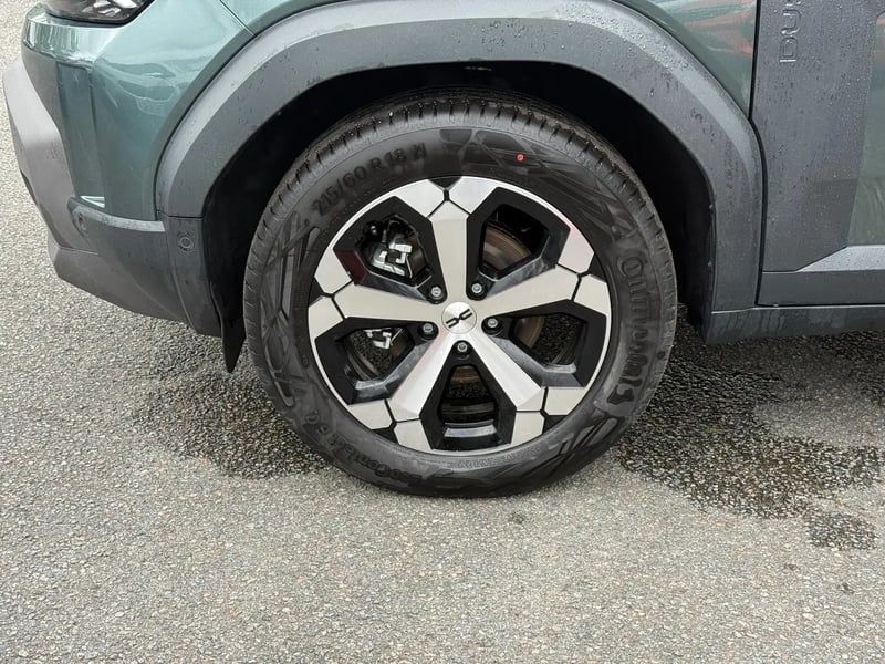 Photo de la voiture DACIA DUSTER Hybrid 155 Journey