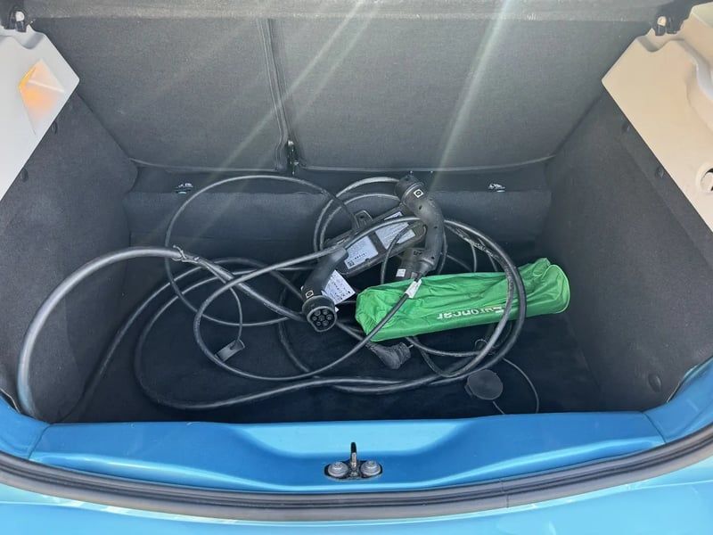 Photo de la voiture RENAULT ZOE E-TECH ELECTRIQUE R110 - MY22 Evolution