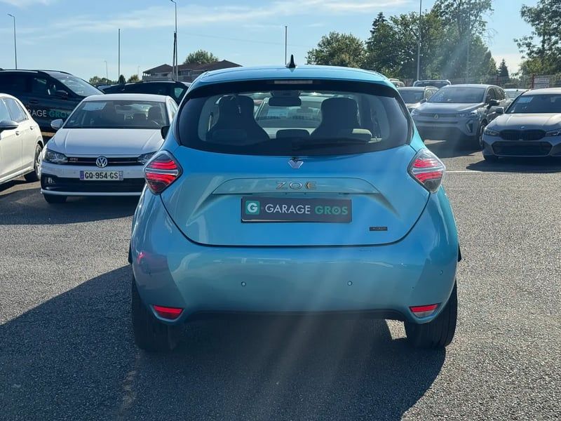 Photo de la voiture RENAULT ZOE E-TECH ELECTRIQUE R110 - MY22 Evolution