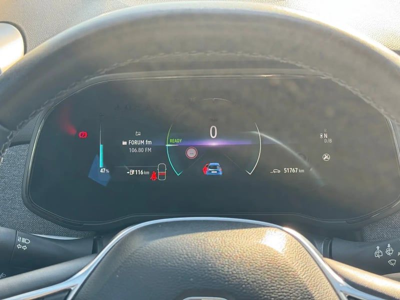 Photo de la voiture RENAULT ZOE E-TECH ELECTRIQUE R110 - MY22 Evolution