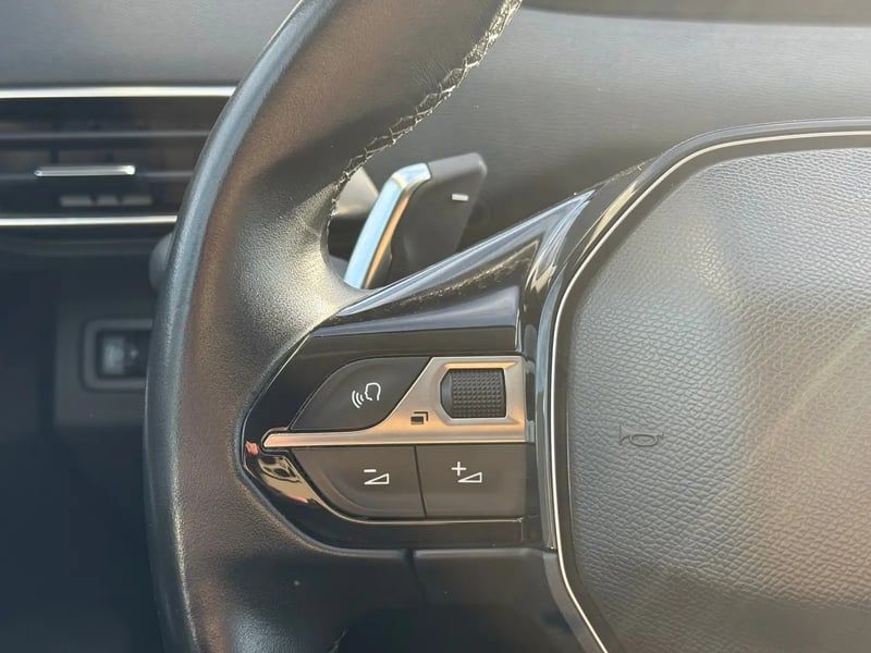 Photo de la voiture PEUGEOT 3008 BUSINESS BlueHDi 130ch S&S EAT8 Active Business