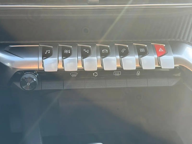 Photo de la voiture PEUGEOT 3008 BUSINESS BlueHDi 130ch S&S EAT8 Active Business