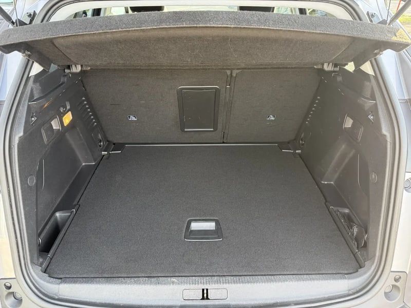 Photo de la voiture PEUGEOT 3008 BUSINESS BlueHDi 130ch S&S EAT8 Active Business