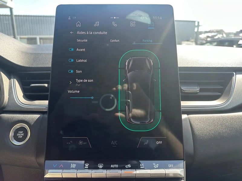 Photo de la voiture RENAULT CAPTUR E-Tech full hybrid 145 ch Techno