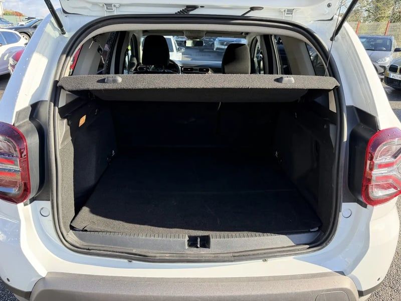 Photo de la voiture DACIA DUSTER Blue dCi 115 4x4 Extreme