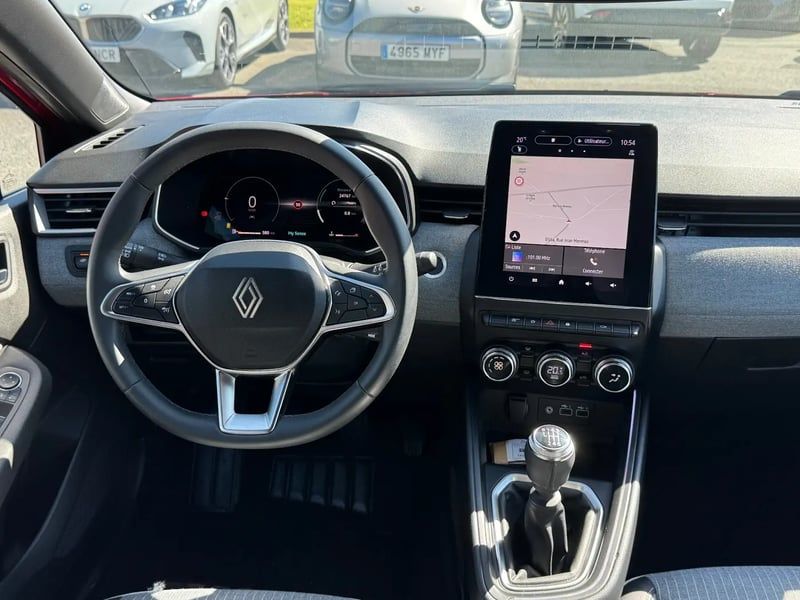 Photo de la voiture RENAULT CLIO V Eco-G 100 ch GSR2 Techno