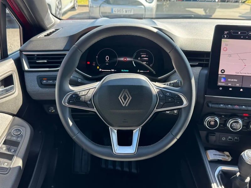Photo de la voiture RENAULT CLIO V Eco-G 100 ch GSR2 Techno