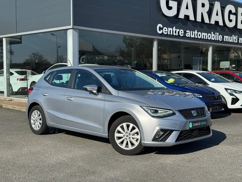 Photo de la voiture SEAT IBIZA 1.0 MPI 80 ch S/S BVM5 STYLE PLUS