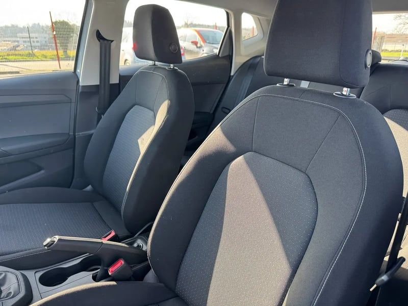 Photo de la voiture SEAT IBIZA 1.0 MPI 80 ch S/S BVM5 STYLE PLUS