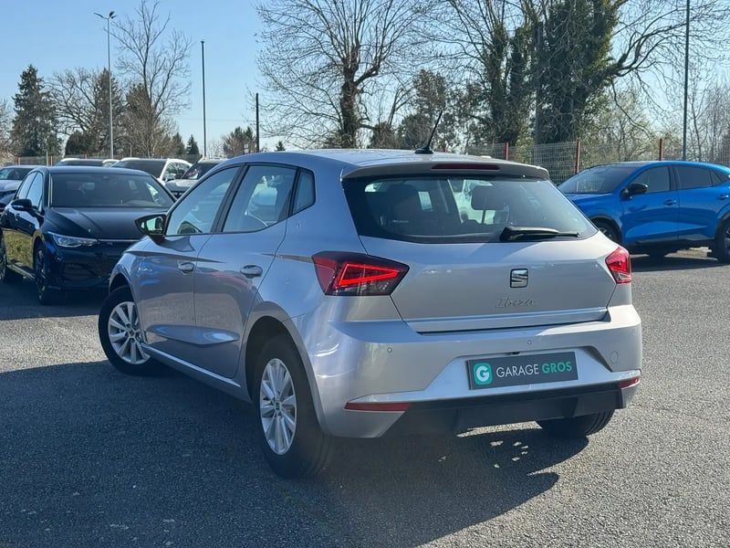 Photo de la voiture SEAT IBIZA 1.0 MPI 80 ch S/S BVM5 STYLE PLUS