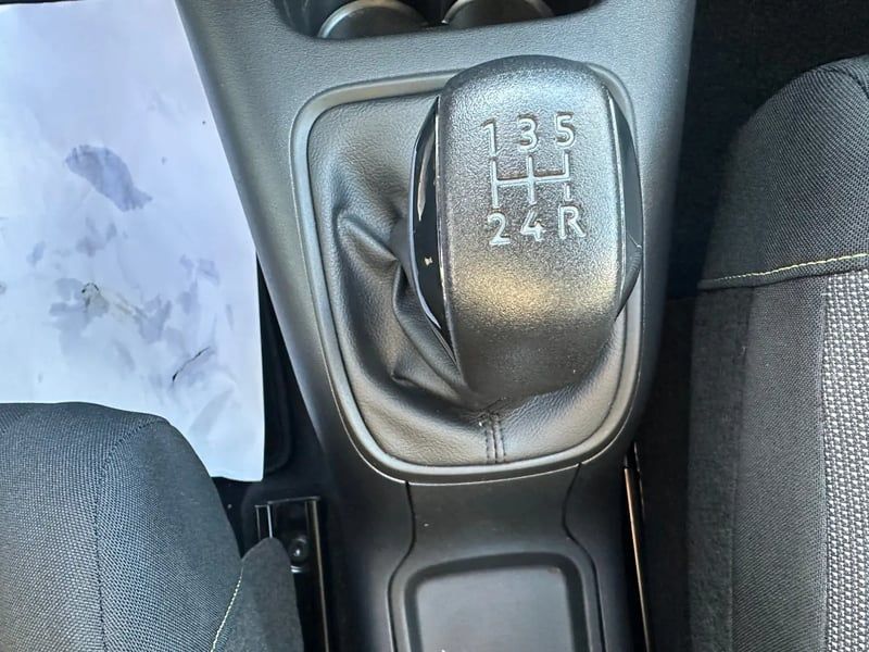 Photo de la voiture CITROEN C3 BUSINESS BlueHDi 75 S&S 83g Feel Business