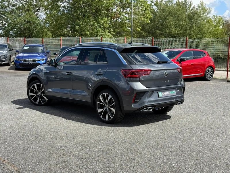 Photo de la voiture VOLKSWAGEN T-ROC 1.5 TSI EVO2 150 Start/Stop DSG7 R-Line