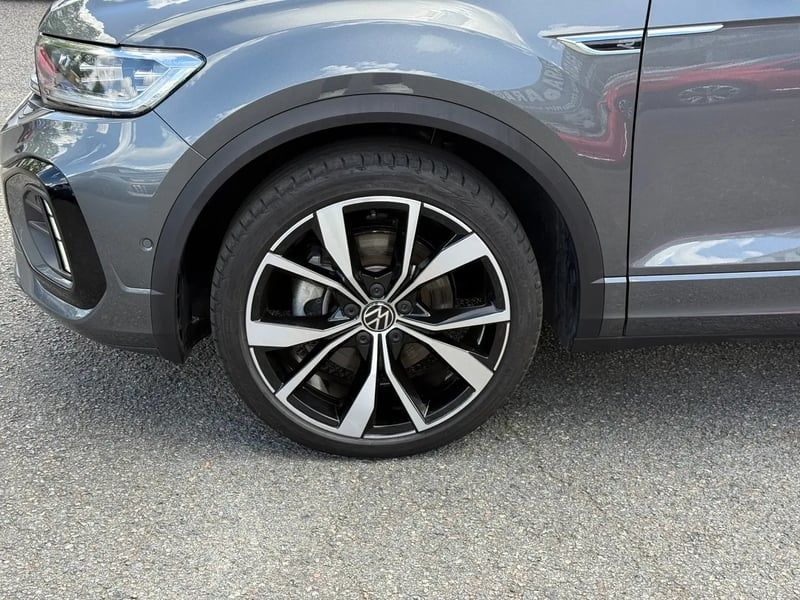 Photo de la voiture VOLKSWAGEN T-ROC 1.5 TSI EVO2 150 Start/Stop DSG7 R-Line