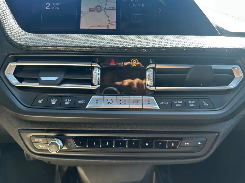 Photo de la voiture BMW SERIE 1 F40 116d 116 ch M Sport