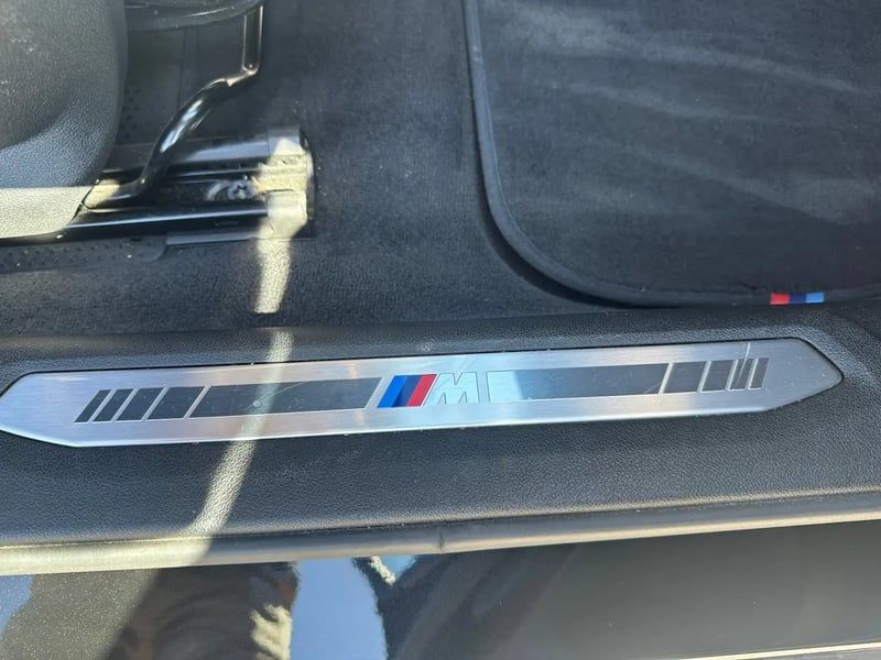 Photo de la voiture BMW SERIE 1 F40 116d 116 ch M Sport