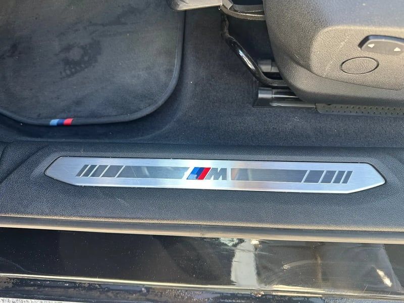 Photo de la voiture BMW SERIE 1 F40 116d 116 ch M Sport