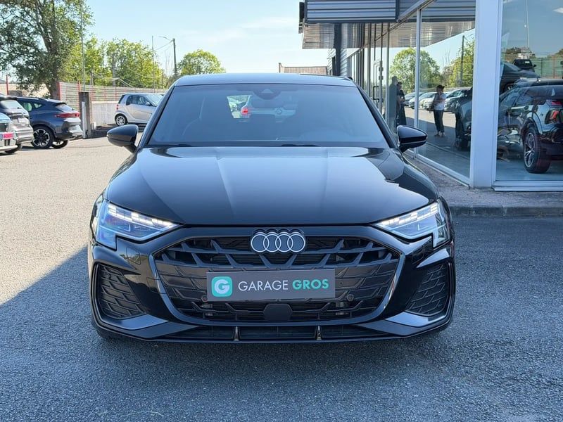 Photo de la voiture AUDI A3 SPORTBACK TFSI e Hybride rechargeable 204 S tronic 6 S line