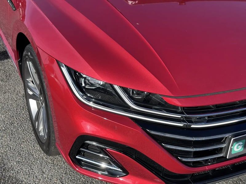 Photo de la voiture VOLKSWAGEN ARTEON SHOOTING BRAKE 2.0 TDI EVO SCR 200 DSG7 R-Line