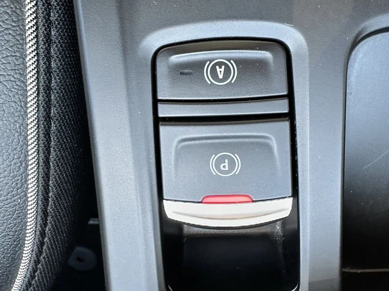 Photo de la voiture RENAULT ARKANA E-Tech 145 - 23 Techno