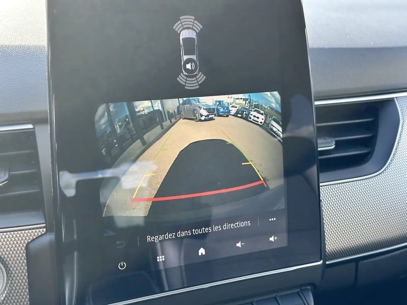 Photo de la voiture RENAULT ARKANA E-Tech 145 - 23 Techno