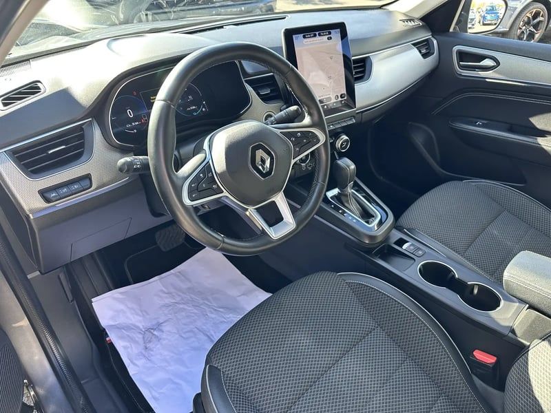 Photo de la voiture RENAULT ARKANA E-Tech 145 - 23 Techno