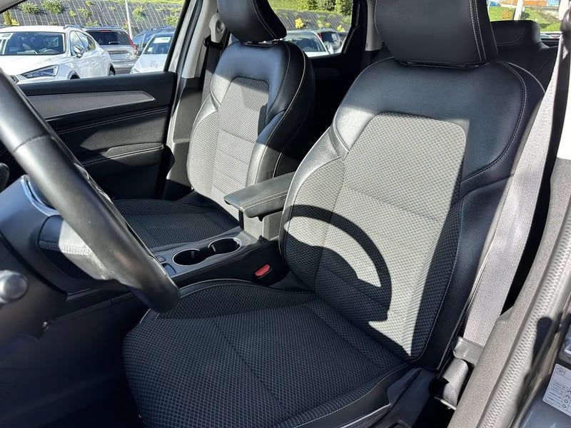 Photo de la voiture RENAULT ARKANA E-Tech 145 - 23 Techno