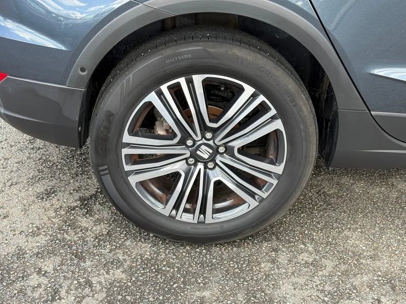 Photo de la voiture SEAT ARONA 1.0 TSI 110 ch Start/Stop BVM6 Xperience