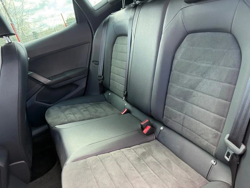 Photo de la voiture SEAT ARONA 1.0 TSI 110 ch Start/Stop BVM6 Xperience