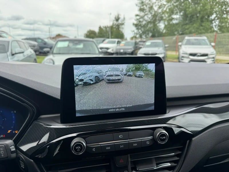 Photo de la voiture FORD KUGA 2.0 TDCi 120 S&S 4x2 Powershift ST-Line