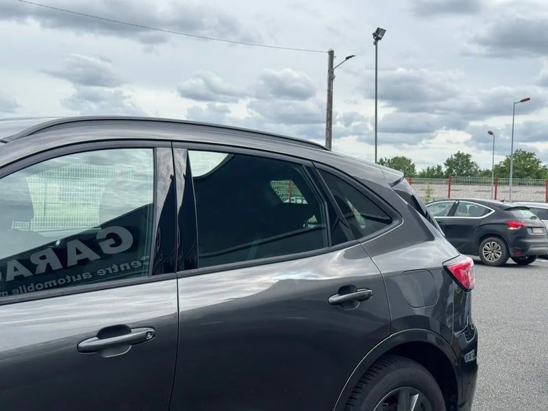 Photo de la voiture FORD KUGA 2.0 TDCi 120 S&S 4x2 Powershift ST-Line