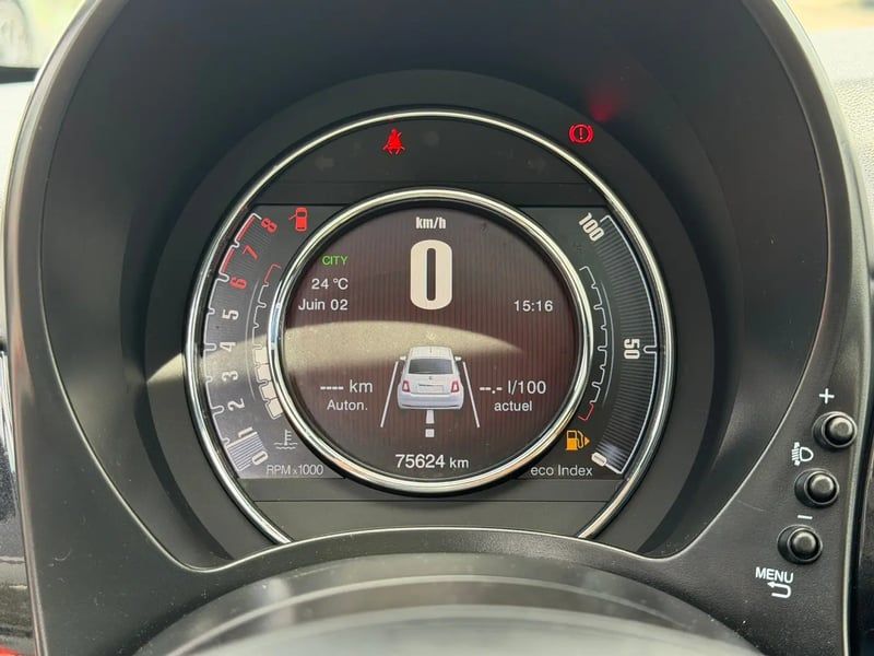 Photo de la voiture FIAT 500 MY22 1.0 70 ch Hybride BSG S/S Dolcevita
