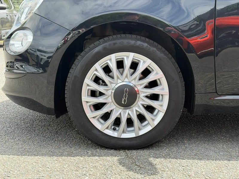 Photo de la voiture FIAT 500 MY22 1.0 70 ch Hybride BSG S/S Dolcevita