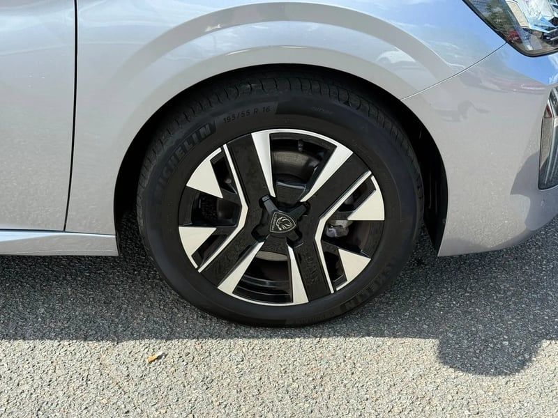Photo de la voiture PEUGEOT 208 100 S&S BVM6 Allure
