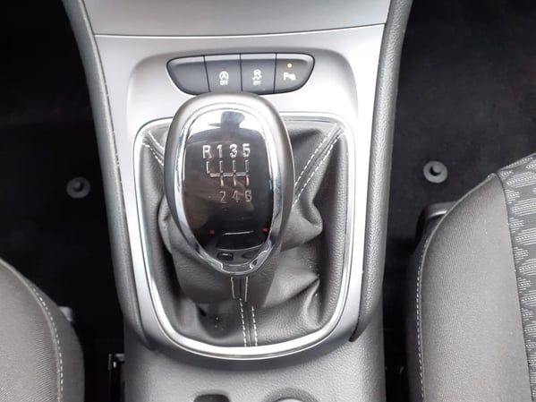 Photo de la voiture OPEL ASTRA SPORTS TOURER 1.4 Turbo 145 ch Elegance - 5P