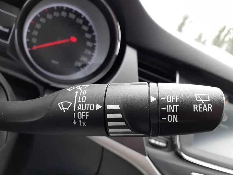 Photo de la voiture OPEL ASTRA SPORTS TOURER 1.4 Turbo 145 ch Elegance - 5P