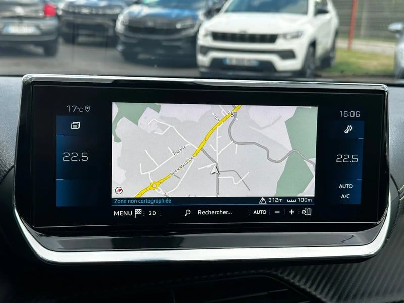 Photo de la voiture PEUGEOT 2008 PureTech 130 S&S BVM6 GT Line