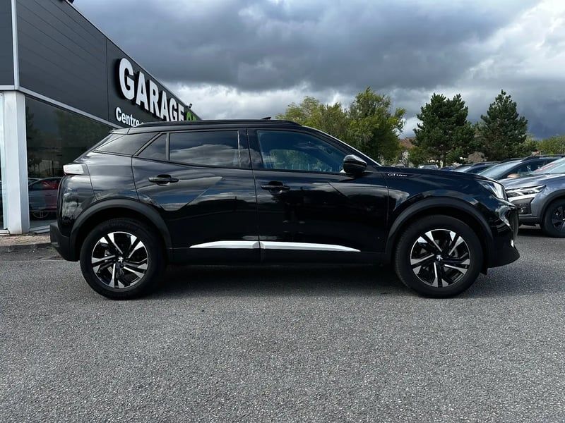 Photo de la voiture PEUGEOT 2008 PureTech 130 S&S BVM6 GT Line