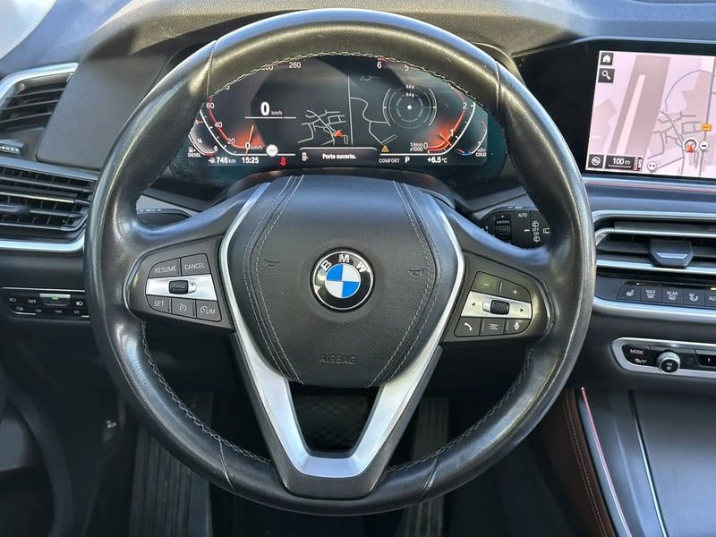Photo de la voiture BMW X5 G05 xDrive30d 265 ch BVA8 xLine