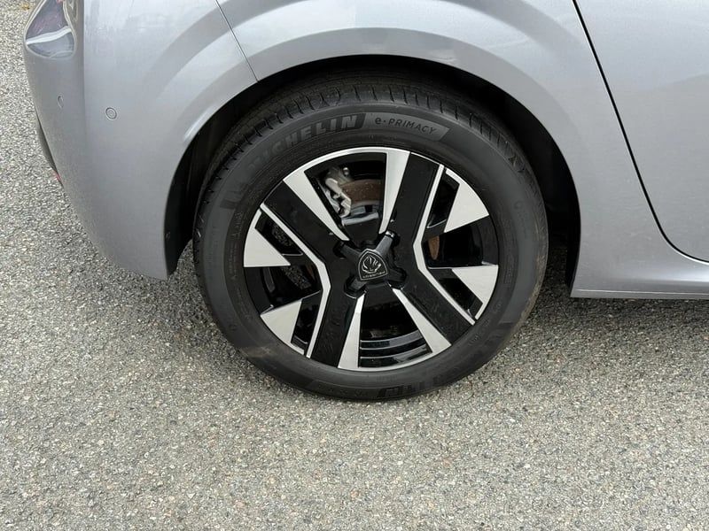 Photo de la voiture PEUGEOT 208 100 S&S BVM6 Allure