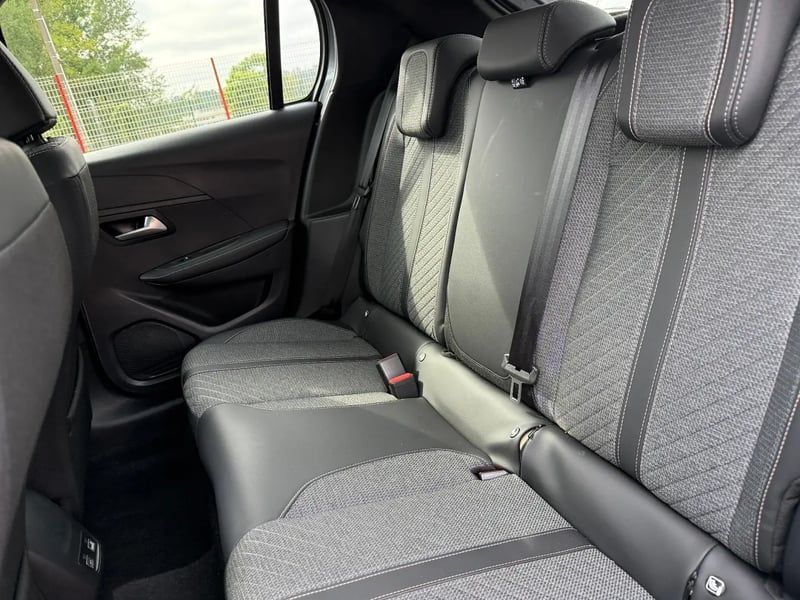 Photo de la voiture PEUGEOT 208 100 S&S BVM6 Allure