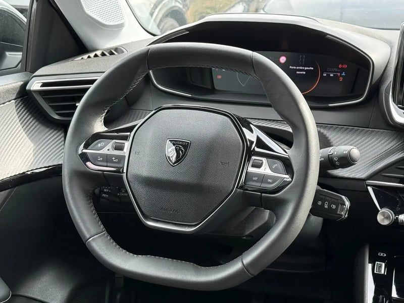 Photo de la voiture PEUGEOT 208 100 S&S BVM6 Allure