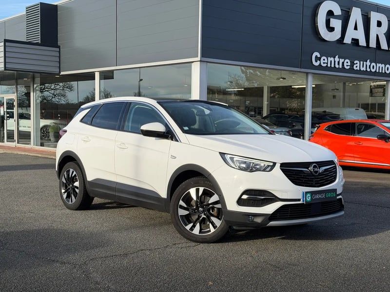 Photo de la voiture OPEL GRANDLAND X 1.2 Turbo 130 ch ECOTEC Innovation