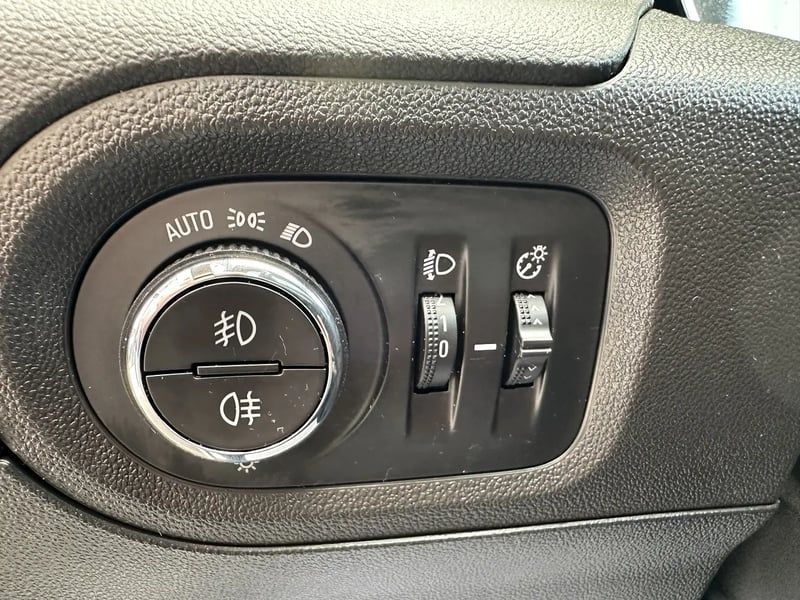 Photo de la voiture OPEL GRANDLAND X 1.2 Turbo 130 ch ECOTEC Innovation